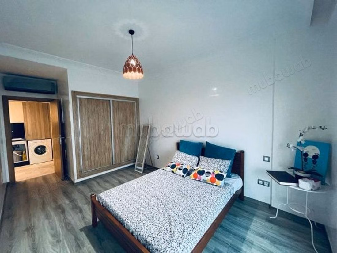 Appartements à louer en Centre Ville. 
Surface de 72 m². 
Piscine, climatisation
