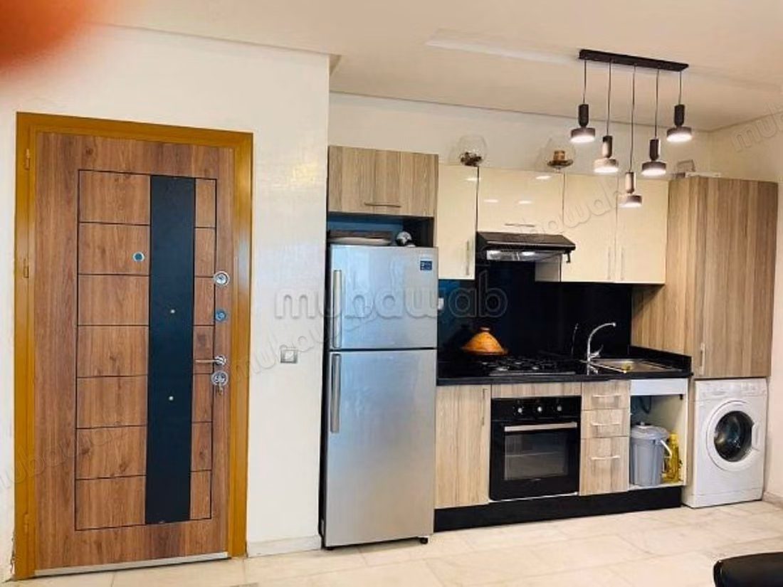 Appartements à louer en Centre Ville. 
Surface de 72 m². 
Piscine, climatisation