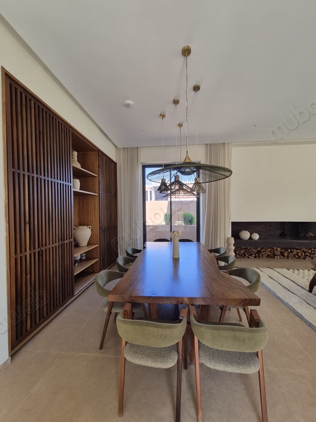 Luxe villa te koop in Amelkis. 1700m2. 6 mooie suites