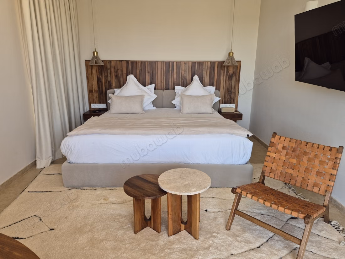 Luxe villa te koop in Amelkis. 1700m2. 6 mooie suites