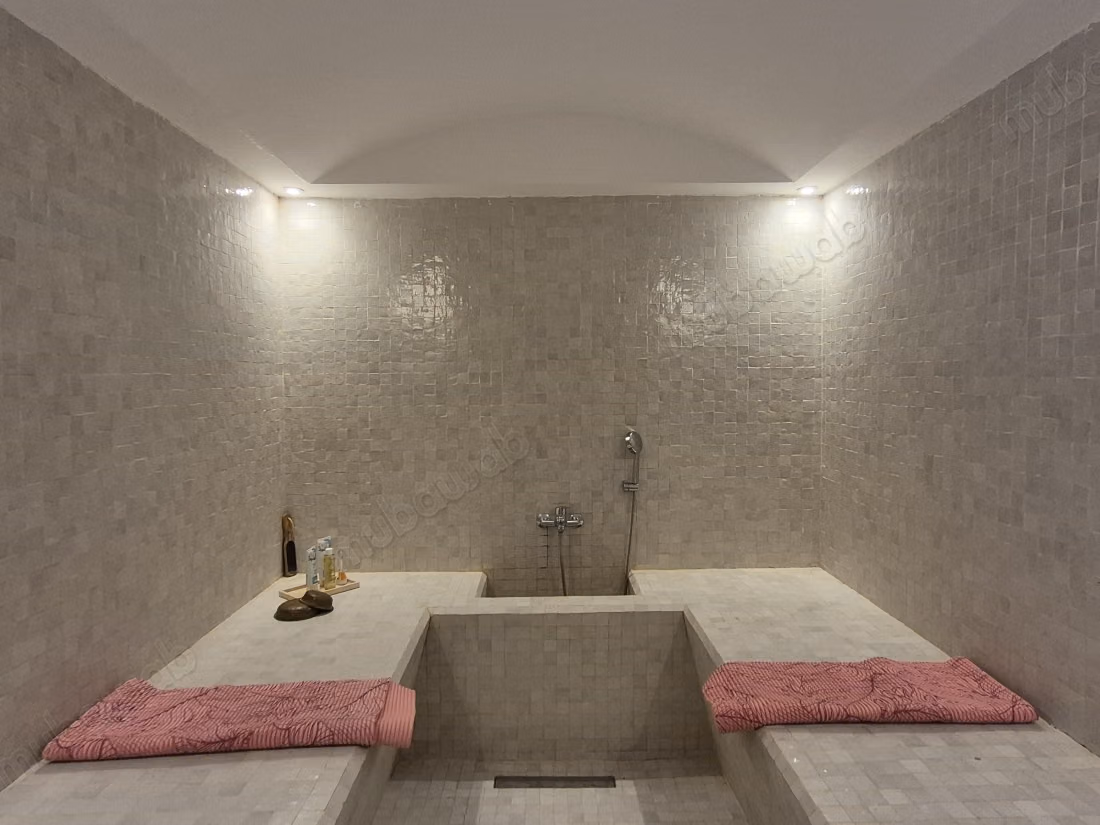 Luxe villa te koop in Amelkis. 1700m2. 6 mooie suites