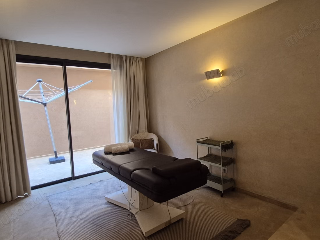 Luxe villa te koop in Amelkis. 1700m2. 6 mooie suites
