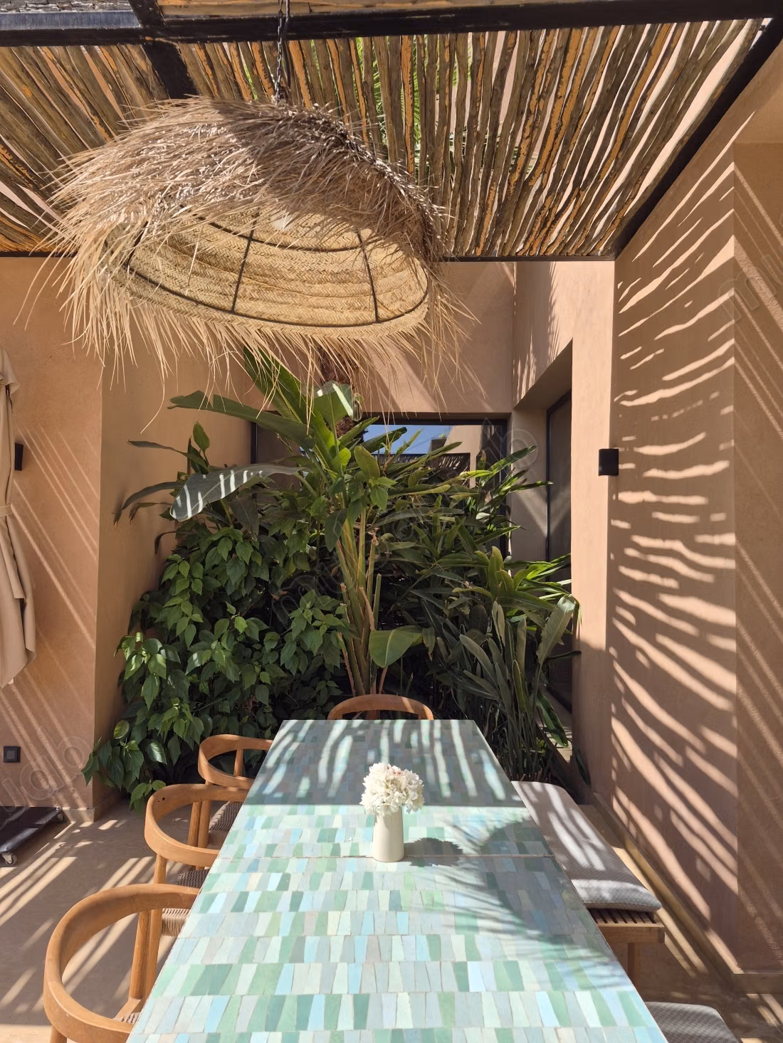 Luxe villa te koop in Amelkis. 1700m2. 6 mooie suites