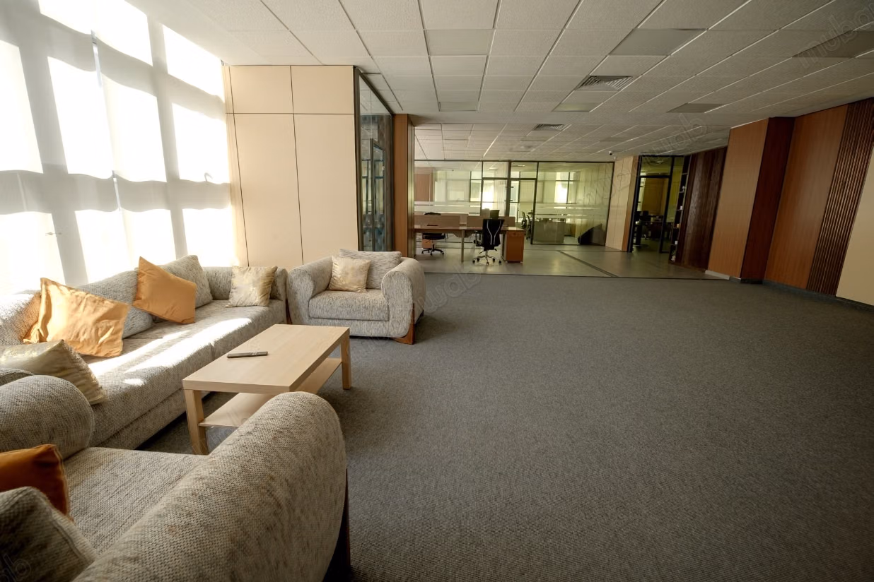 Bureaux à louer à Sidi Maarouf. Surface de 260 m². Cuisine entièrement équipée
