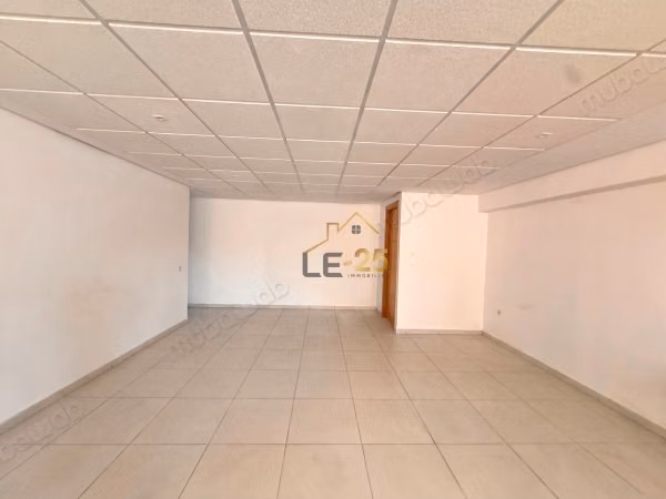 Office For Rent of 88 m² in the Center of Guéliz