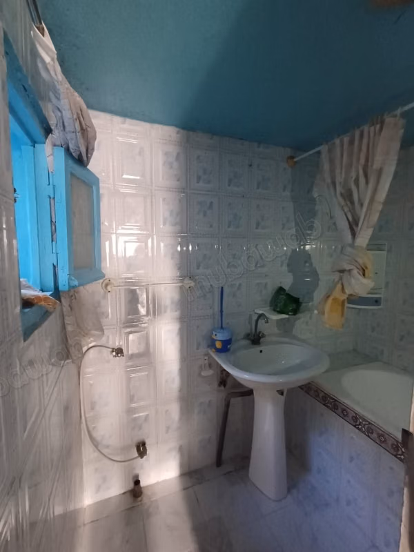 IN VENDITA – Casa R1 a Ibn Sina, Buona posizione