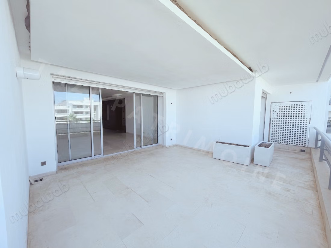 À vendre magnifique 3 chambres terrasse vue mer — 4