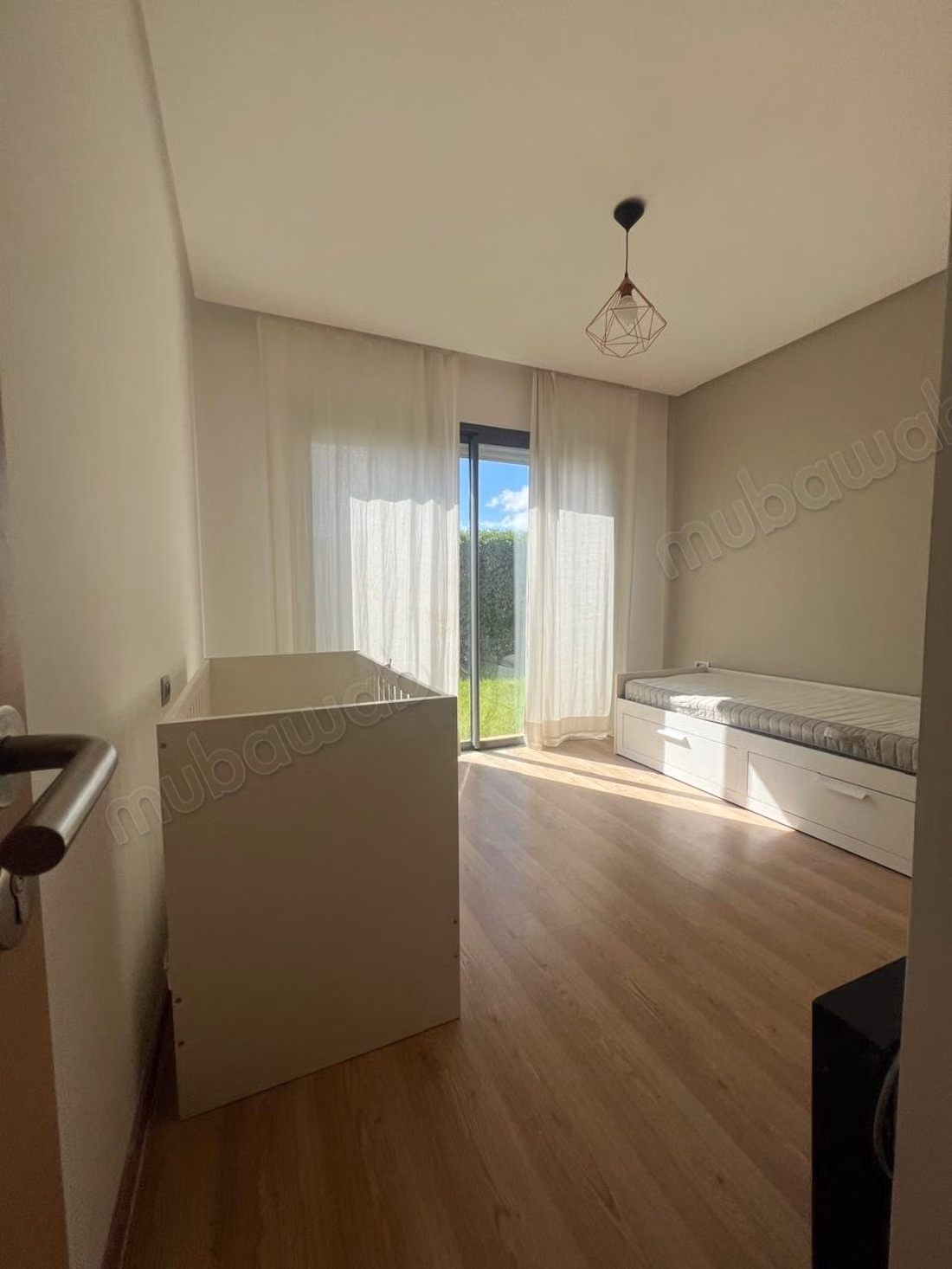 Très bel appartement en location à Ville Verte. 2 chambres meublé. Bien meublé