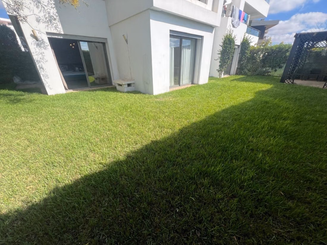 Très bel appartement en location à Ville Verte. 2 chambres meublé. Bien meublé