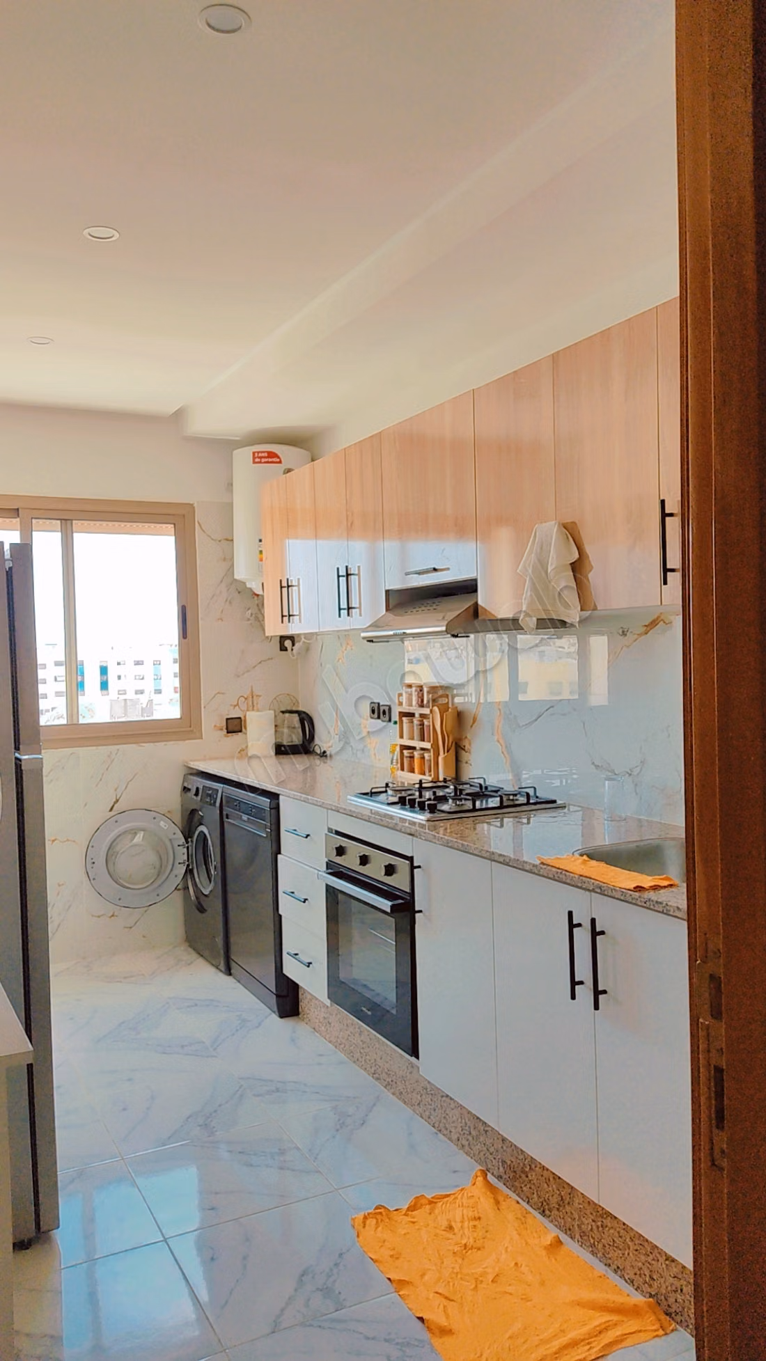 Superb apartamento en venta en Aïn Harrouda. Superficie 84 m². Ascensor y terraza