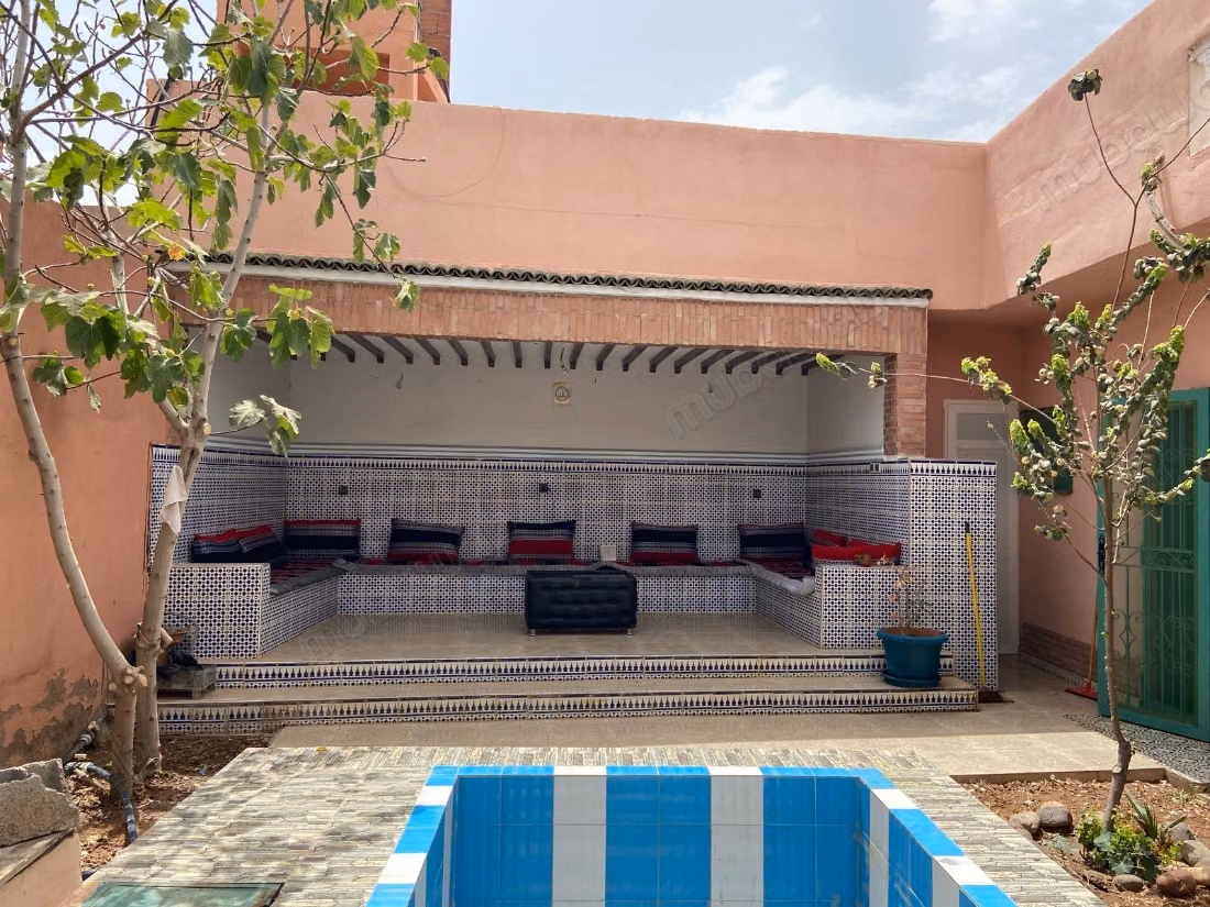 In vendita - Magnifica villa Riad a Bouros