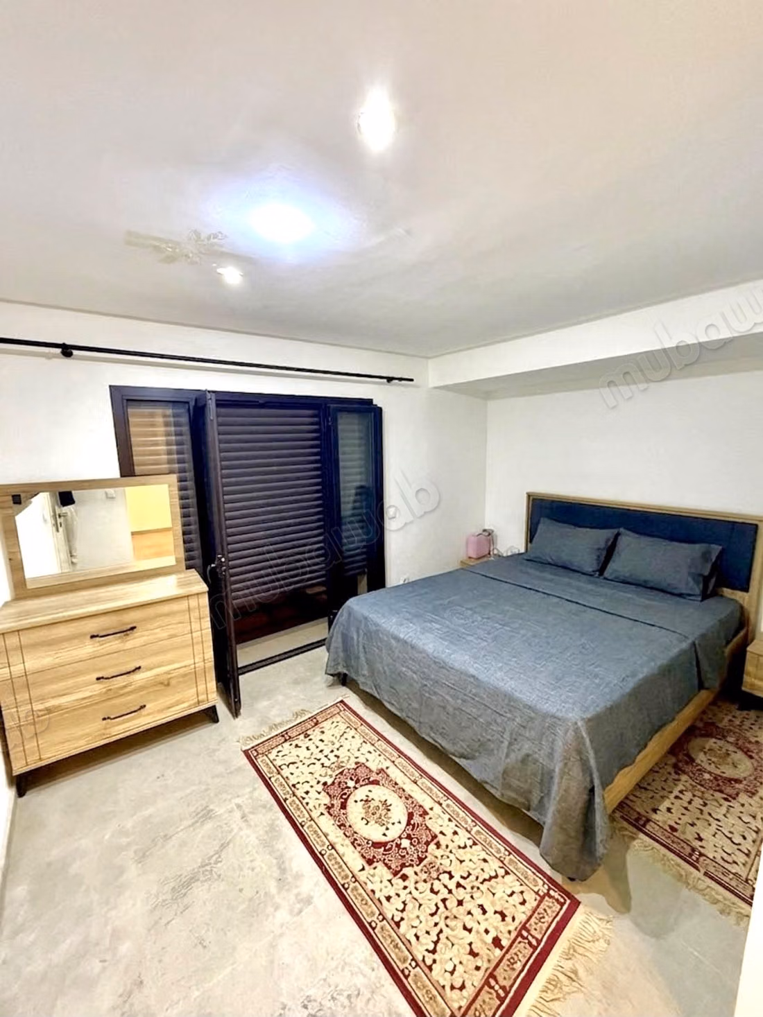 Superbe appartement à vendre à Guéliz.
Surface de 130 m².
Bien meublé — 3