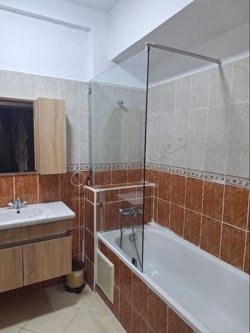 Très bel appartement en location à Branes 2.
Superficie 91 m².
Bien meublé