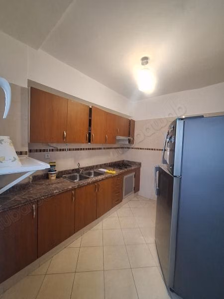 Très bel appartement en location à Branes 2.
Superficie 91 m².
Bien meublé