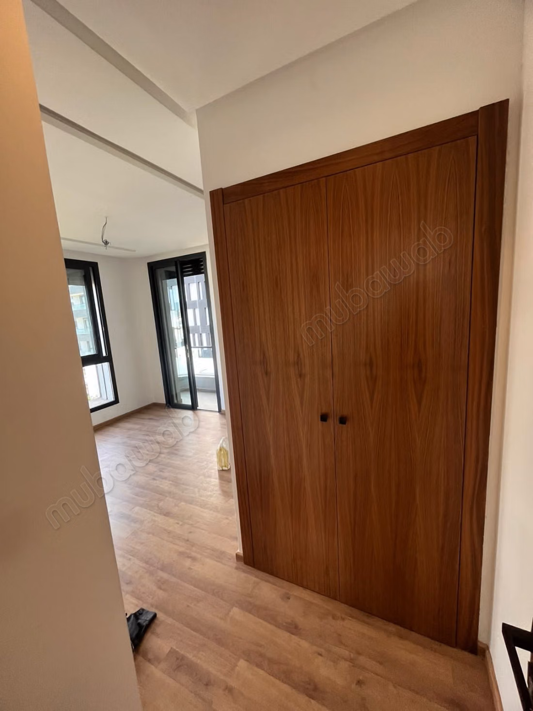Appartement vide à louer / TOUR 33