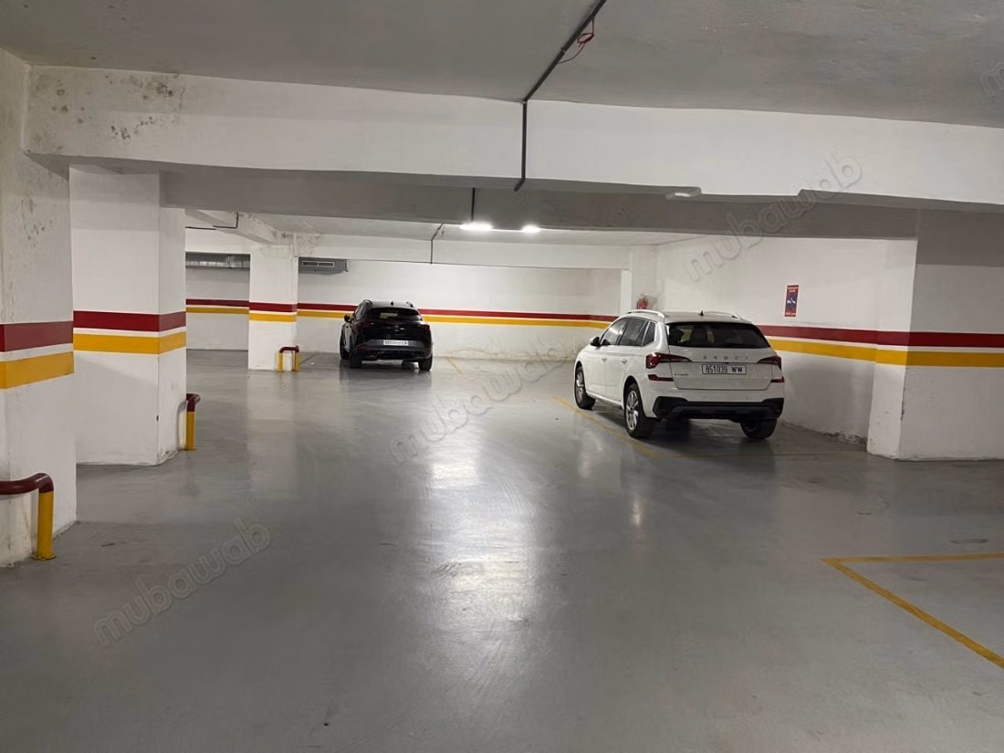 Bureau de 142 m² à louer à CFC