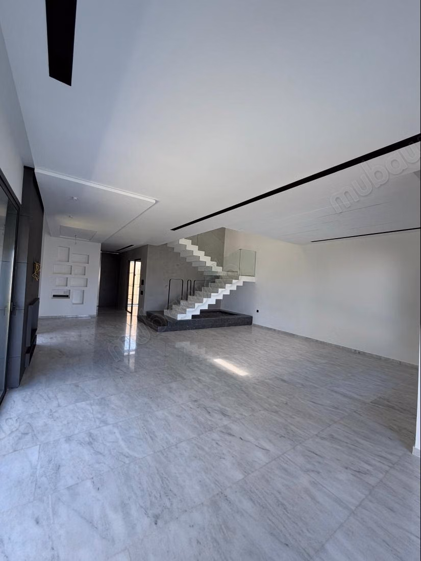 Magnifica villa nuova in affitto vuota a Darbouazza