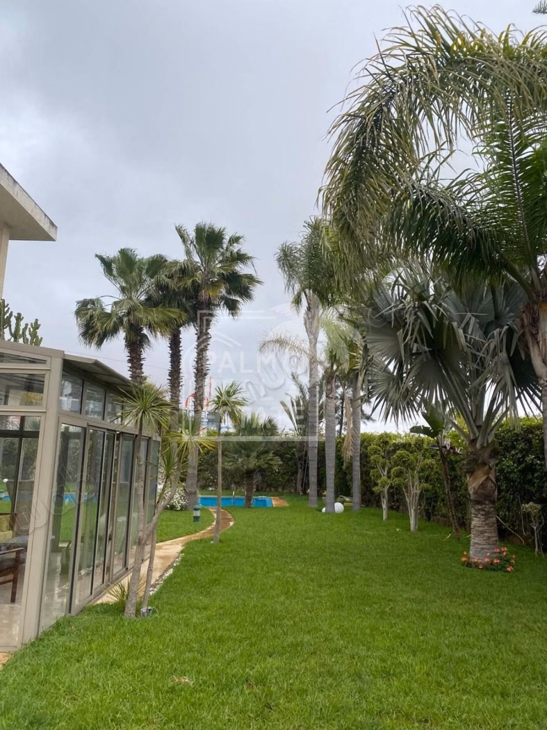 Magnifique Villa meublée à louer – Bouskoura