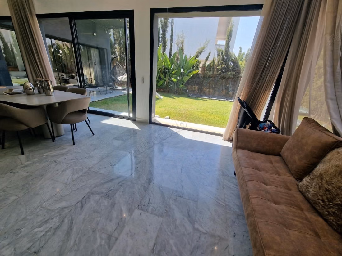 Suntuosa casa en venta en Ville Verte. 4 hermosas habitaciones. Hermosa terraza y jardín