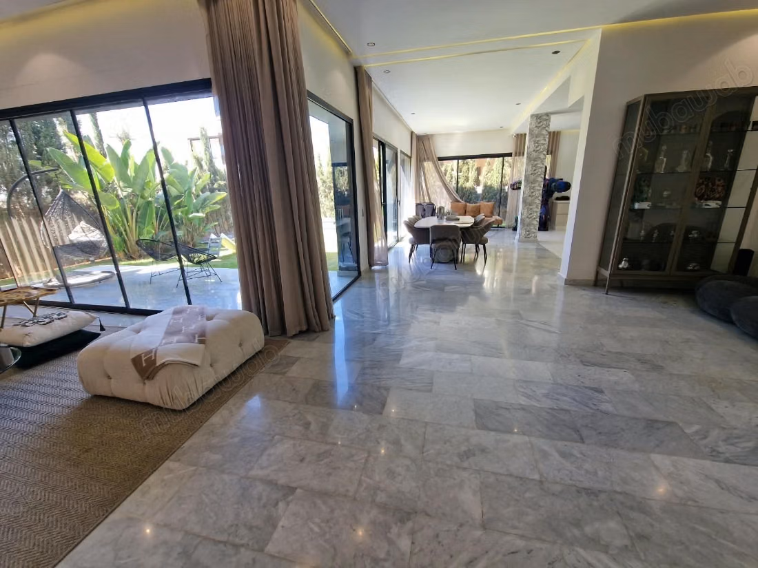 Suntuosa casa en venta en Ville Verte. 4 hermosas habitaciones. Hermosa terraza y jardín