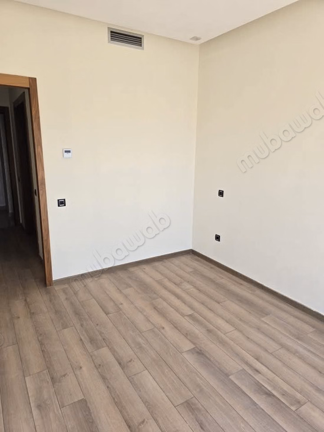 Location d'un appartement à Californie. 3 chambres agréables. Antenne parabolique, résidence sécurisée