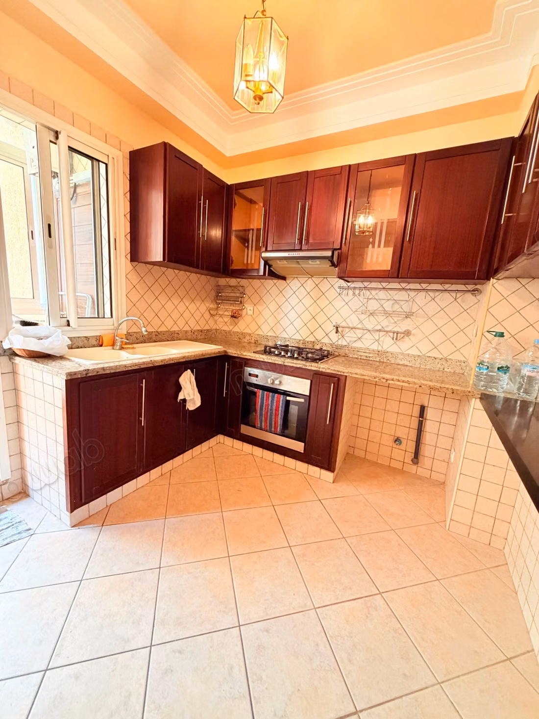 Appartement à louer à Les princesses. Superficie 137 m². Système de parabole et résidence sécurisée
