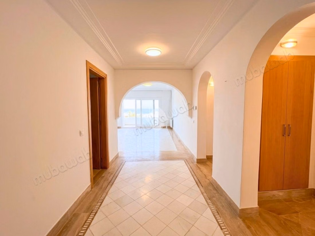 Appartement S2 vide avec vue mer