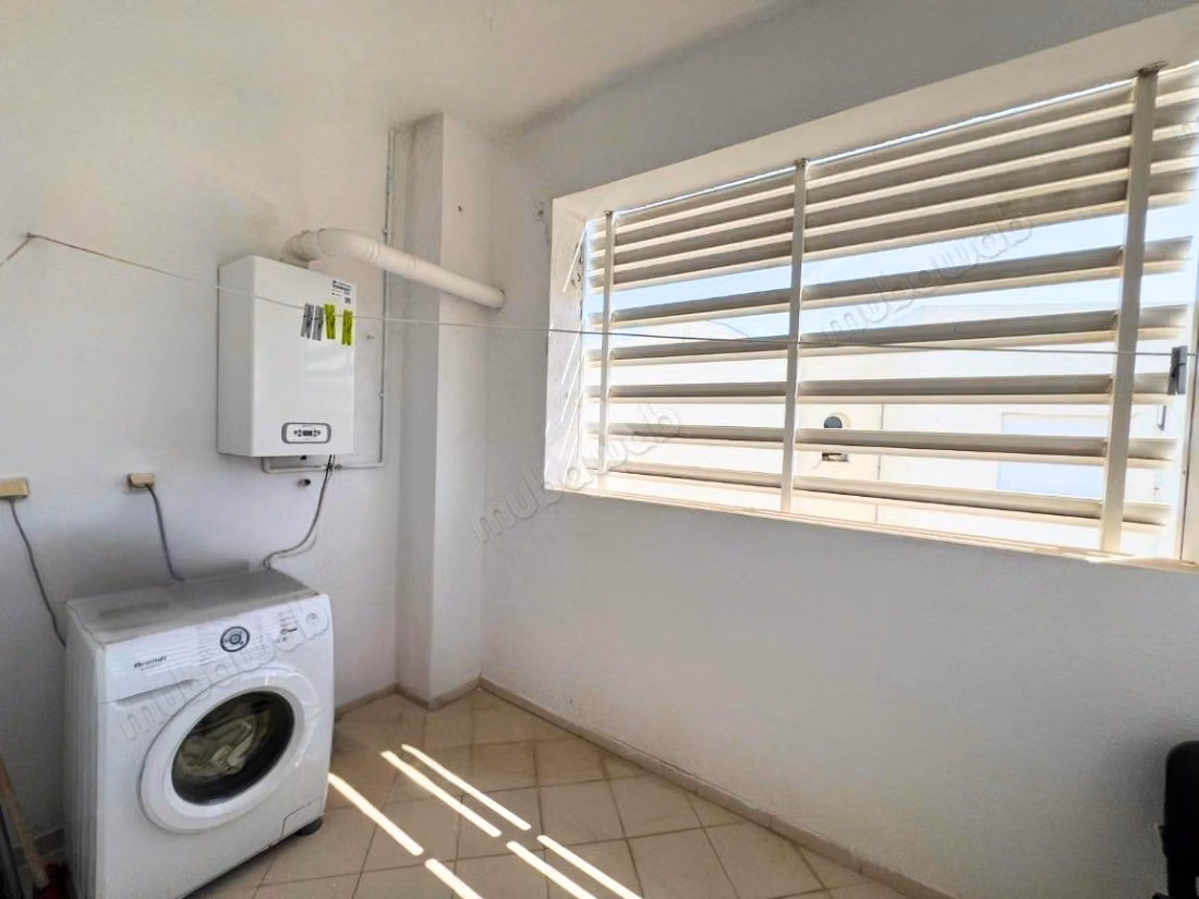 Appartement S2 vide avec vue mer
