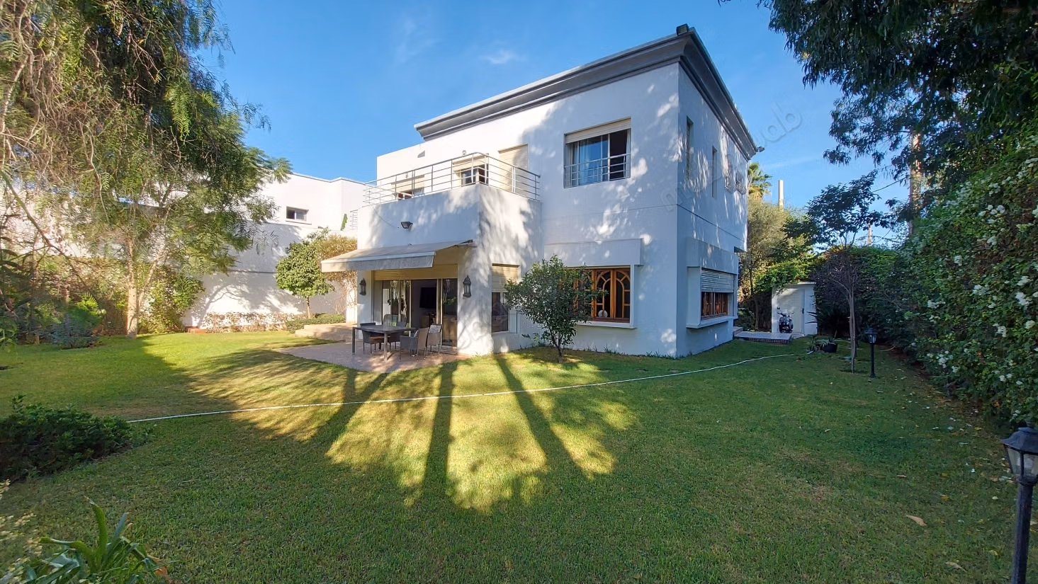 Villa 705 m² pleno sur Polo/Hermitage