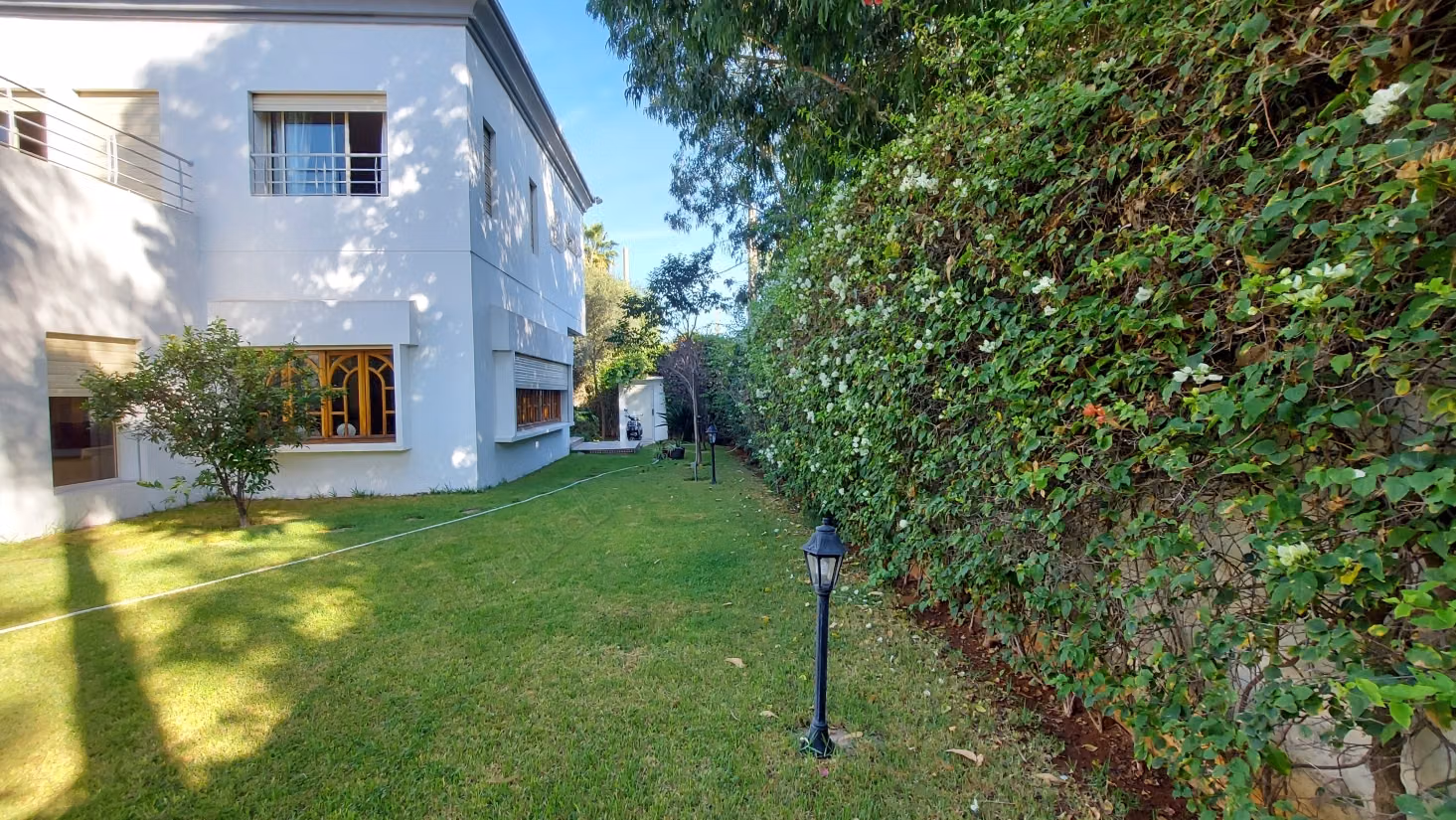 Villa 705 m² pleno sur Polo/Hermitage