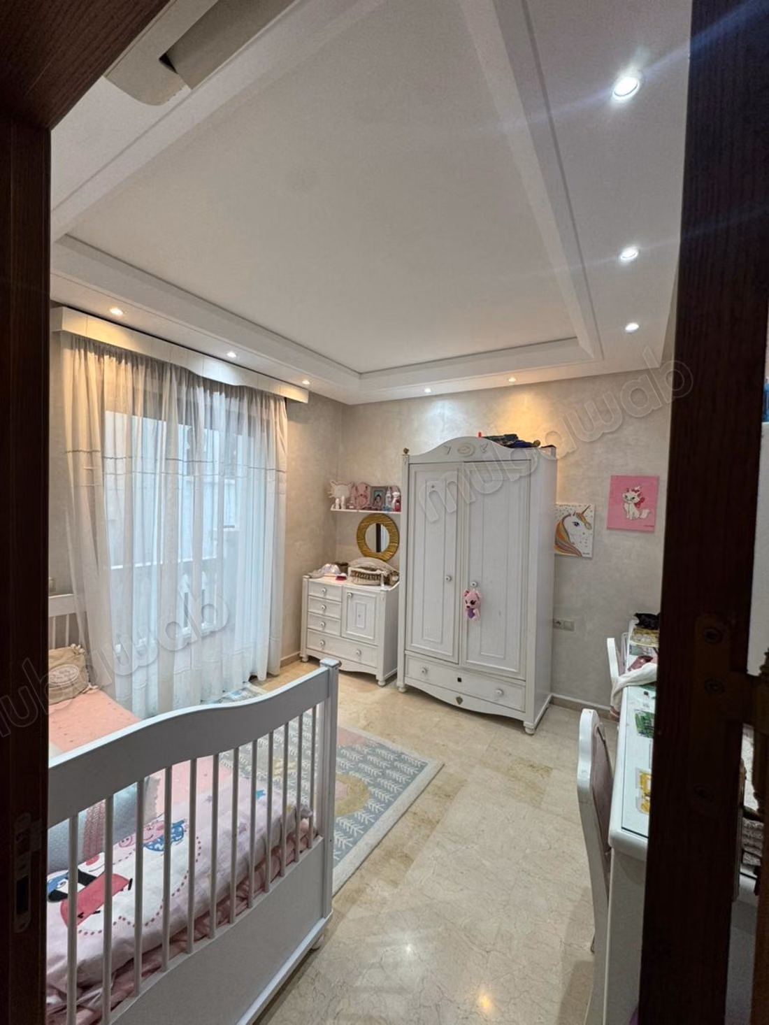 Casa di alta qualità in vendita a Rmilat. Superficie 360 m². Antenna parabolica, residence sicura