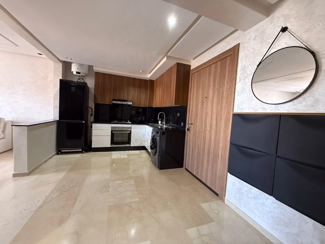 Appartement à louer à Ain Mezouar. Superficie 56 m². Meublé