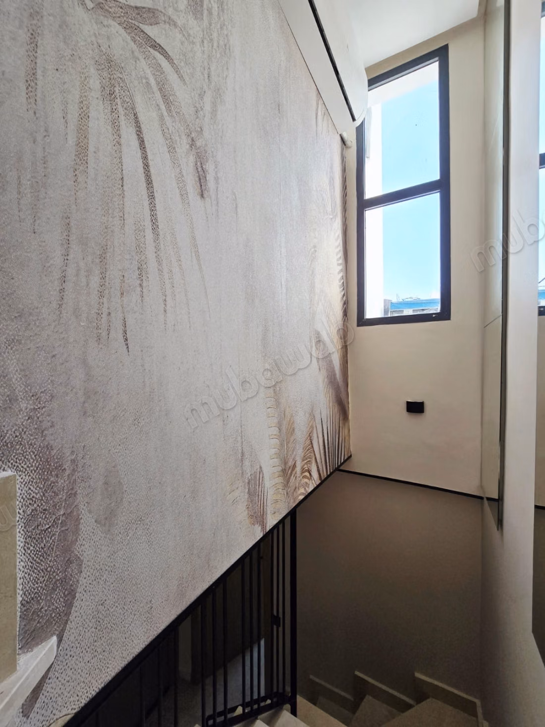 Appartement à louer à Maârif. 
Surface totale 90 m². 
Bien meublé