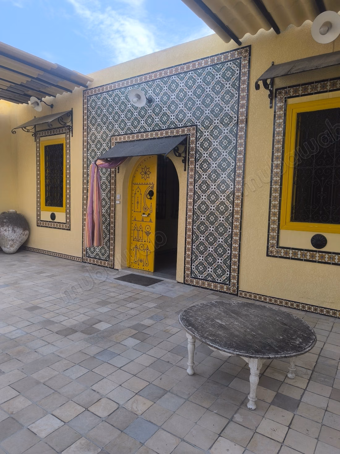 Location villa de haut standing à Gammarth Village. 2 chambres. Bien meublé