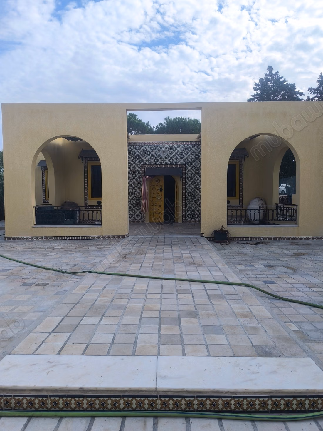 Location villa de haut standing à Gammarth Village. 2 chambres. Bien meublé
