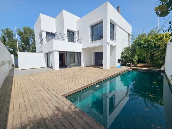 Villa de Luxe Inégalée à Louer à La Marsa