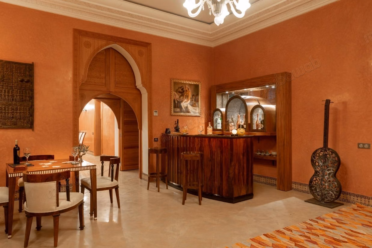Villa di prestigio titolata con VNA sulla Strada per Ouarzazate