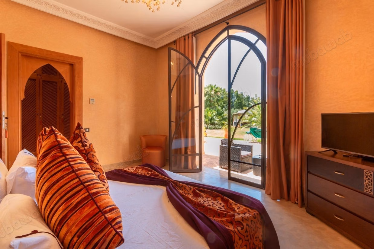 Villa di prestigio titolata con VNA sulla Strada per Ouarzazate