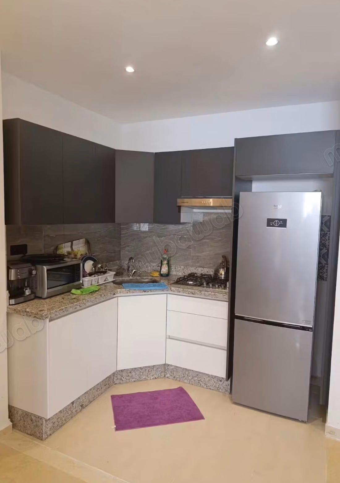 Appartement de vacances à louer à Marjane. 2 pièces. Antenne parabolique, résidence sécurisée