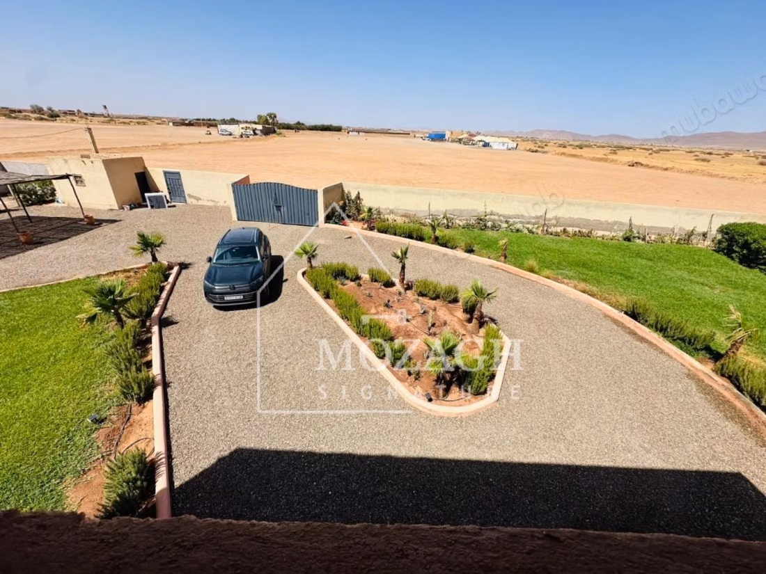 Spaciosa villa moderna y rara con piscina privada