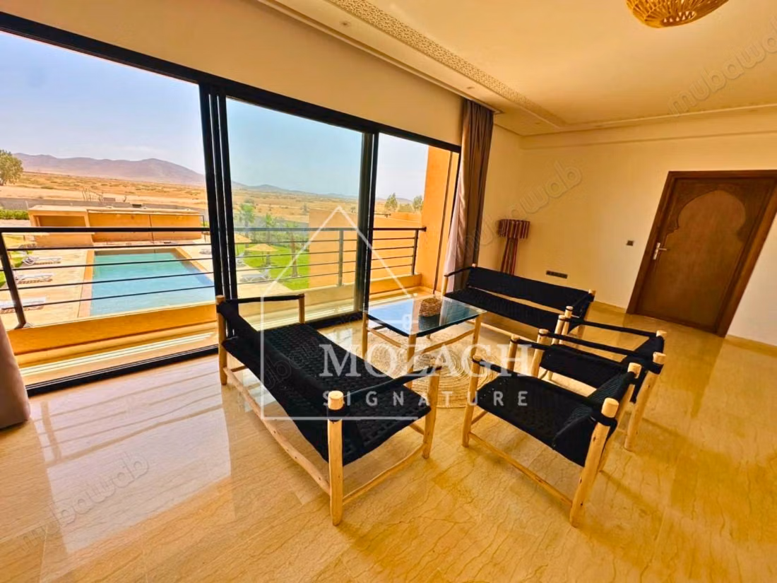 Spaciosa villa moderna y rara con piscina privada