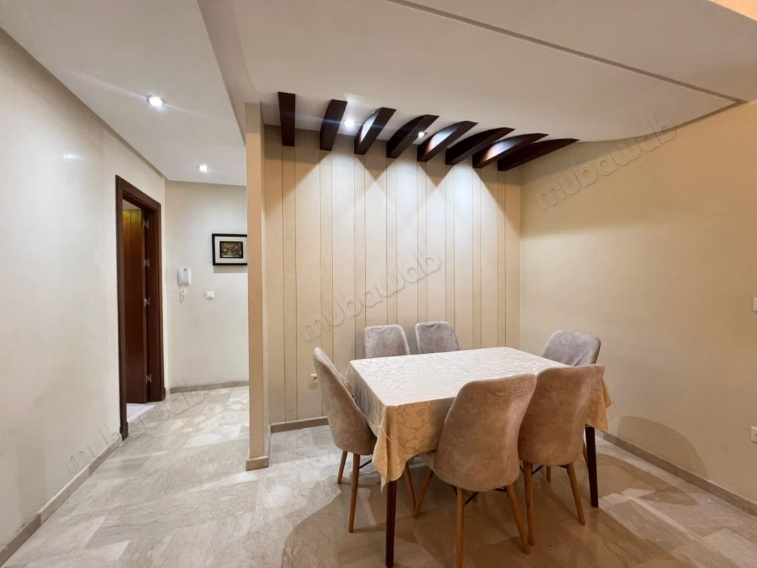 Ruim appartement te huur