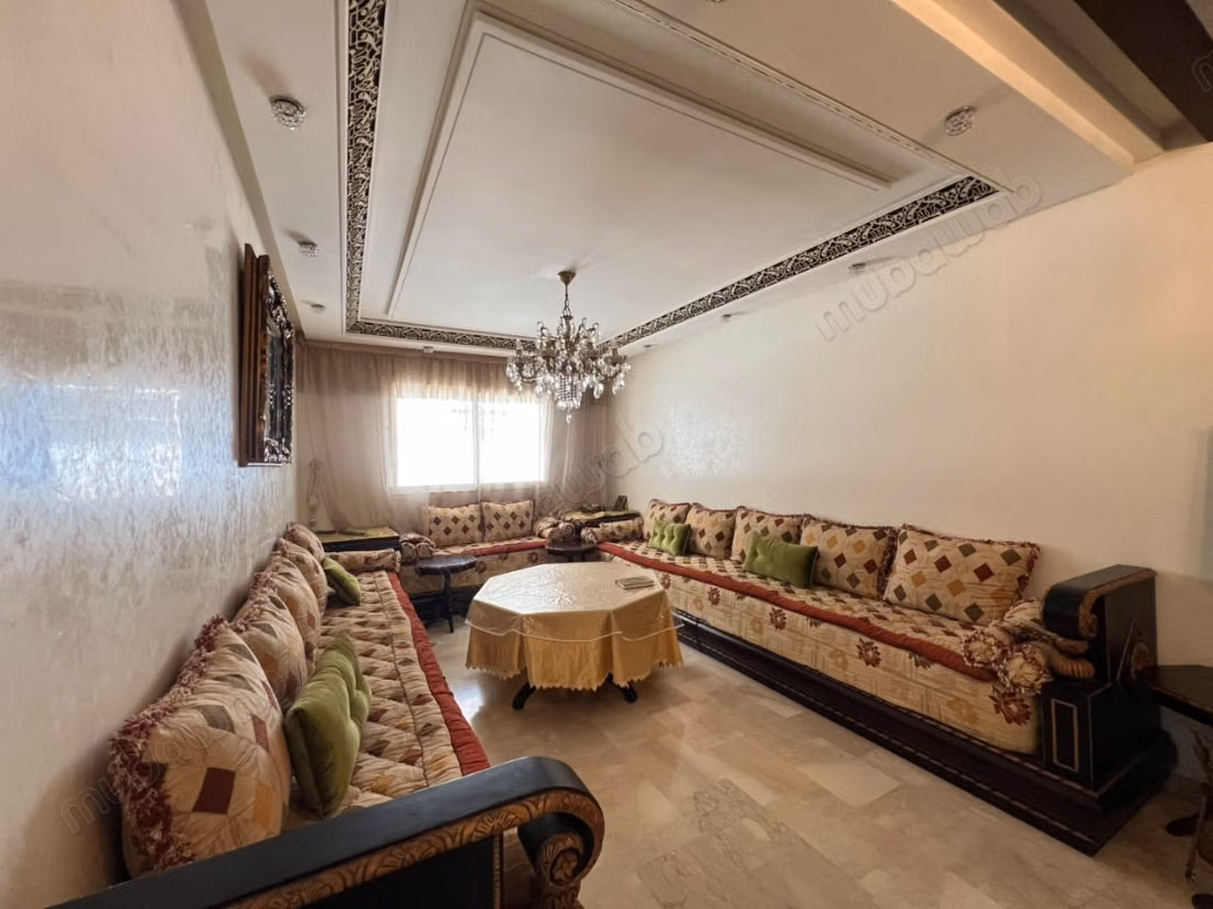 Ruim appartement te huur