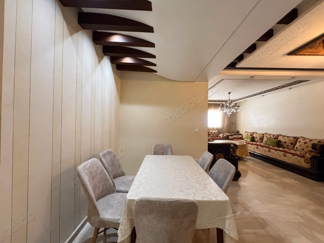 Ruim appartement te huur
