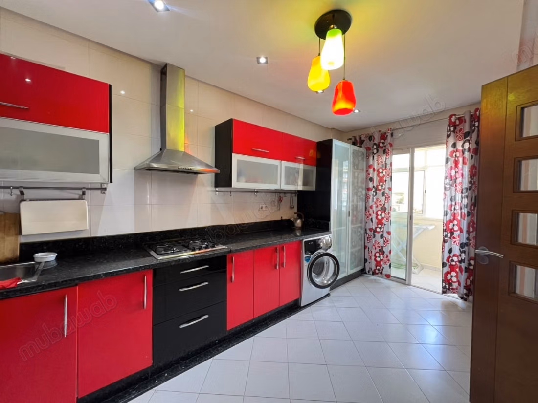 Ruim appartement te huur