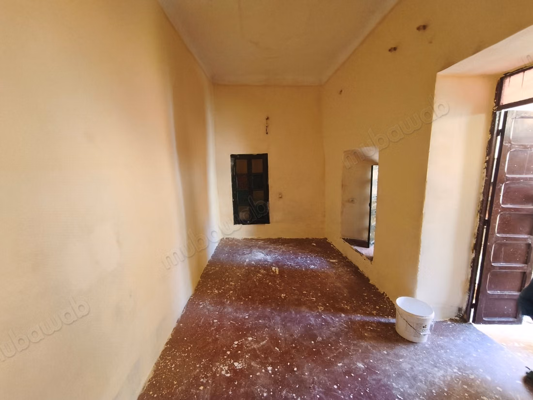 Compra il tuo riad a Sidi Ben Slimane El Jazouli. Superficie 200 m². Grande terrazza