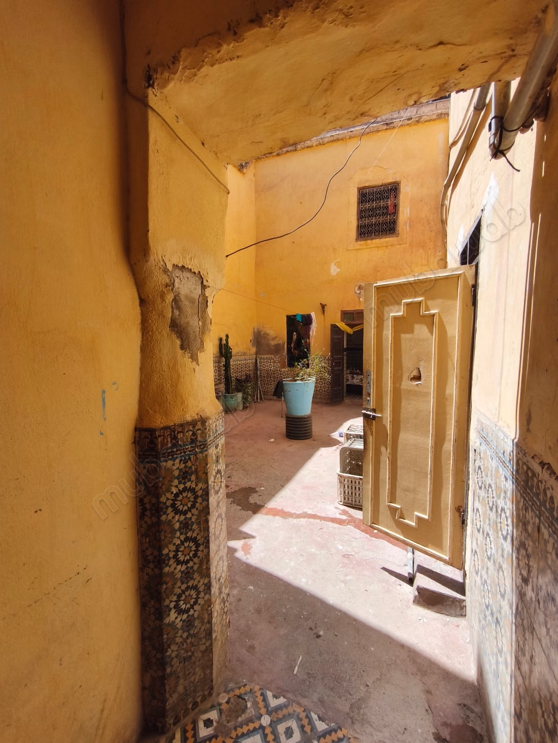 Compra il tuo riad a Sidi Ben Slimane El Jazouli. Superficie 200 m². Grande terrazza