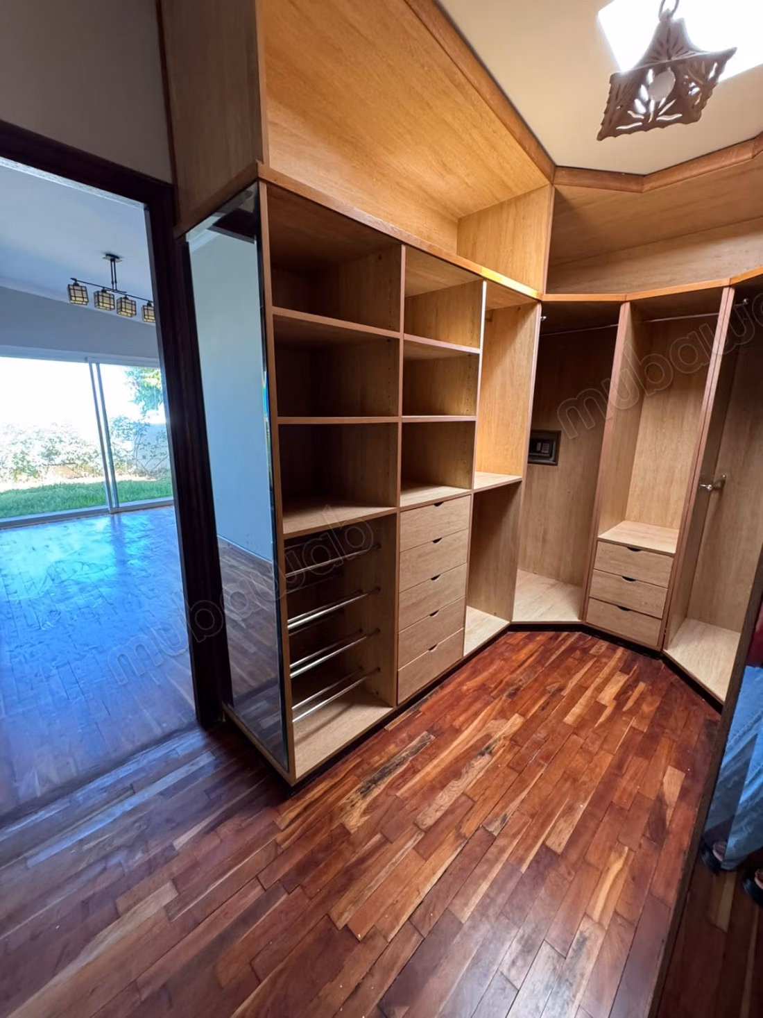 Villa a la location a ain Diab vide 38000dh