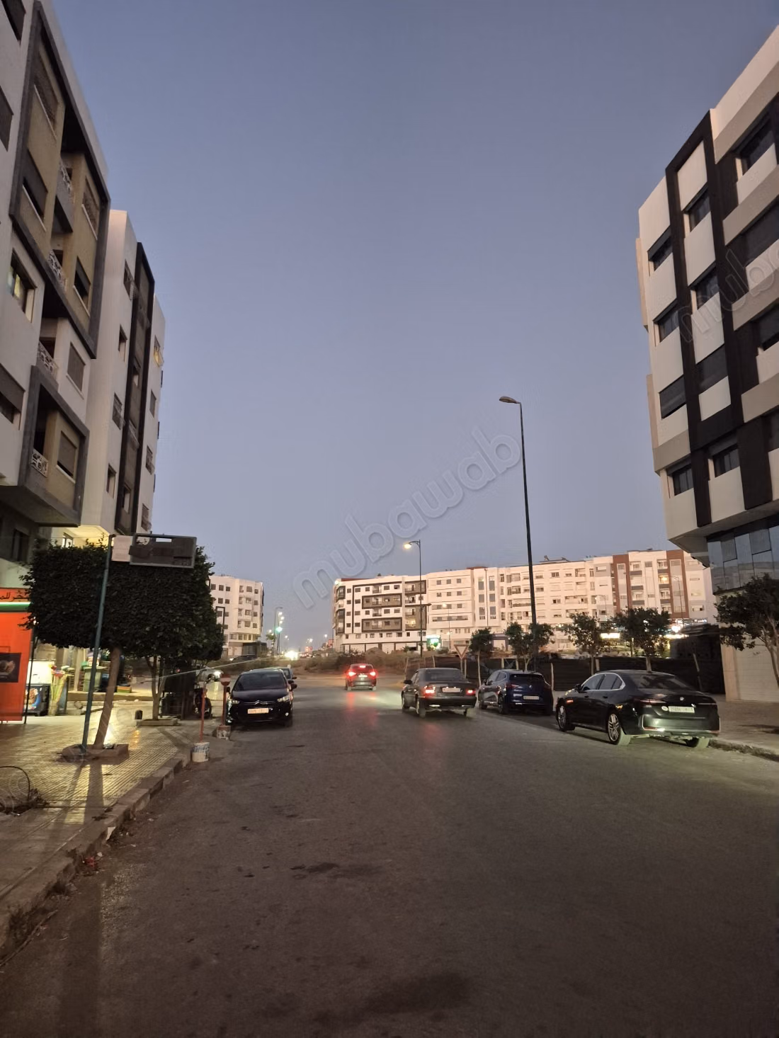 Prachtige ruimte te koop in El Hadadda. Oppervlakte 270 m². Beveiligde deur