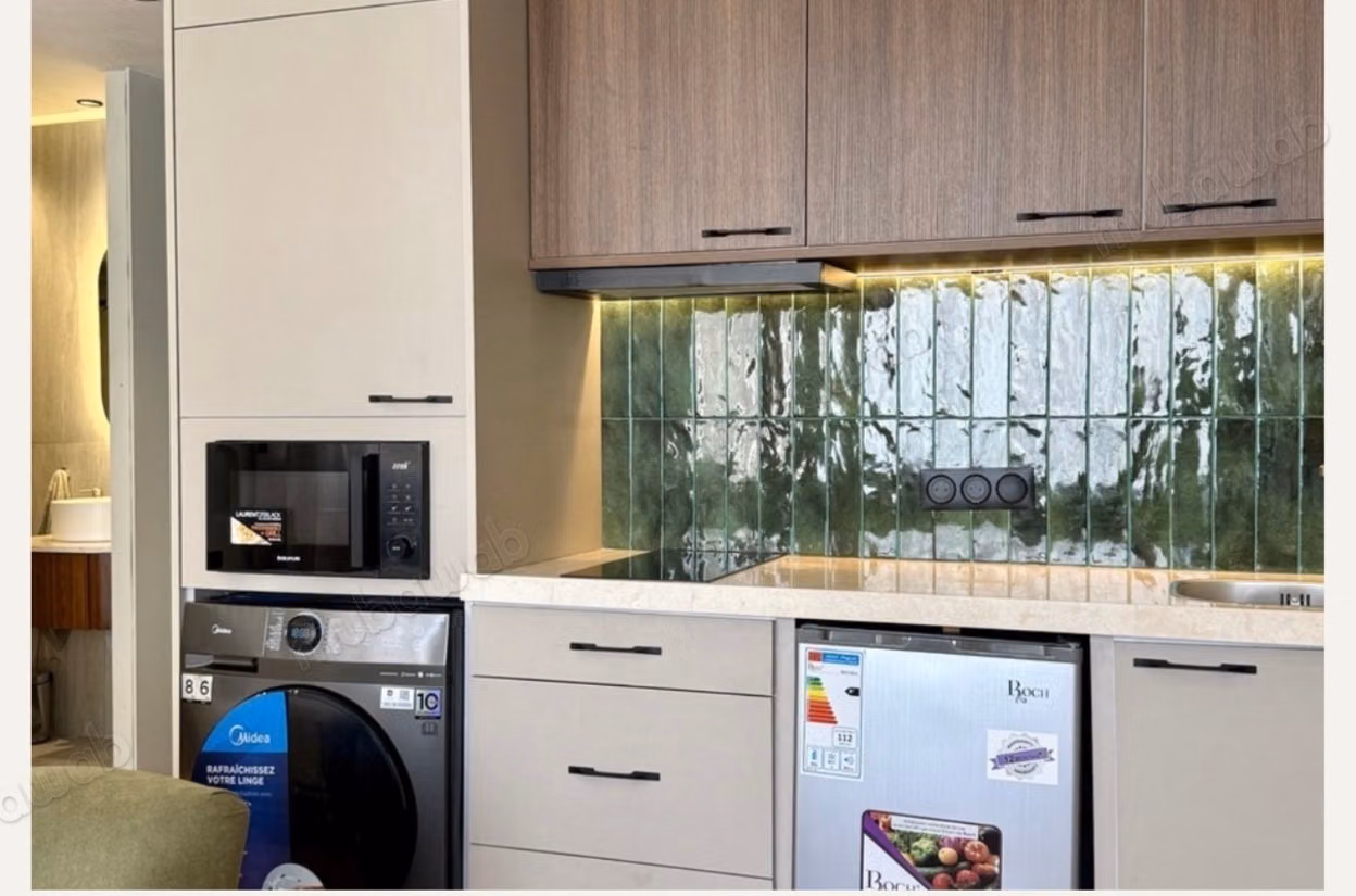Alquile este apartamento en Hay Al Kora. 1 hermosa habitación. Con ascensor